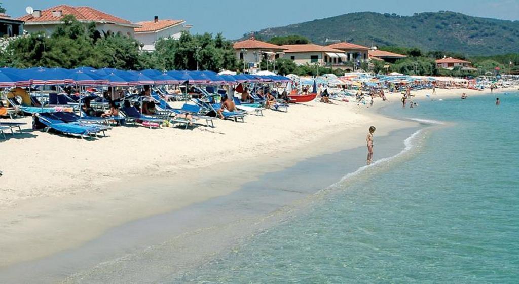 Appartamenti Maricampo By Helloelba Marina di Campo Exterior foto