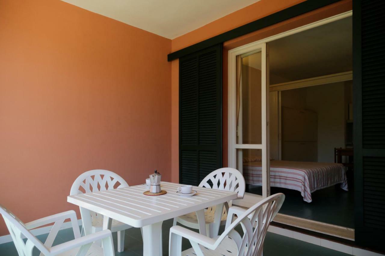 Appartamenti Maricampo By Helloelba Marina di Campo Exterior foto